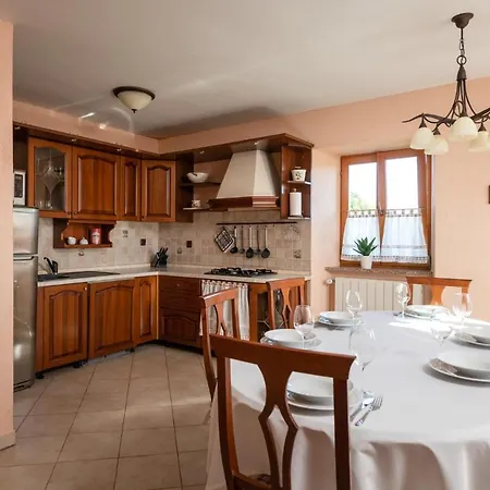2 Bedroom Cozy In *
