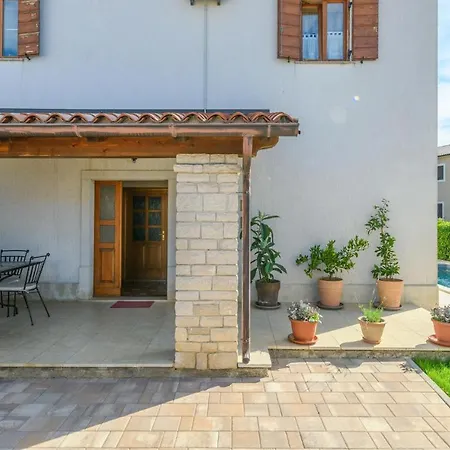 2 Bedroom Cozy In *